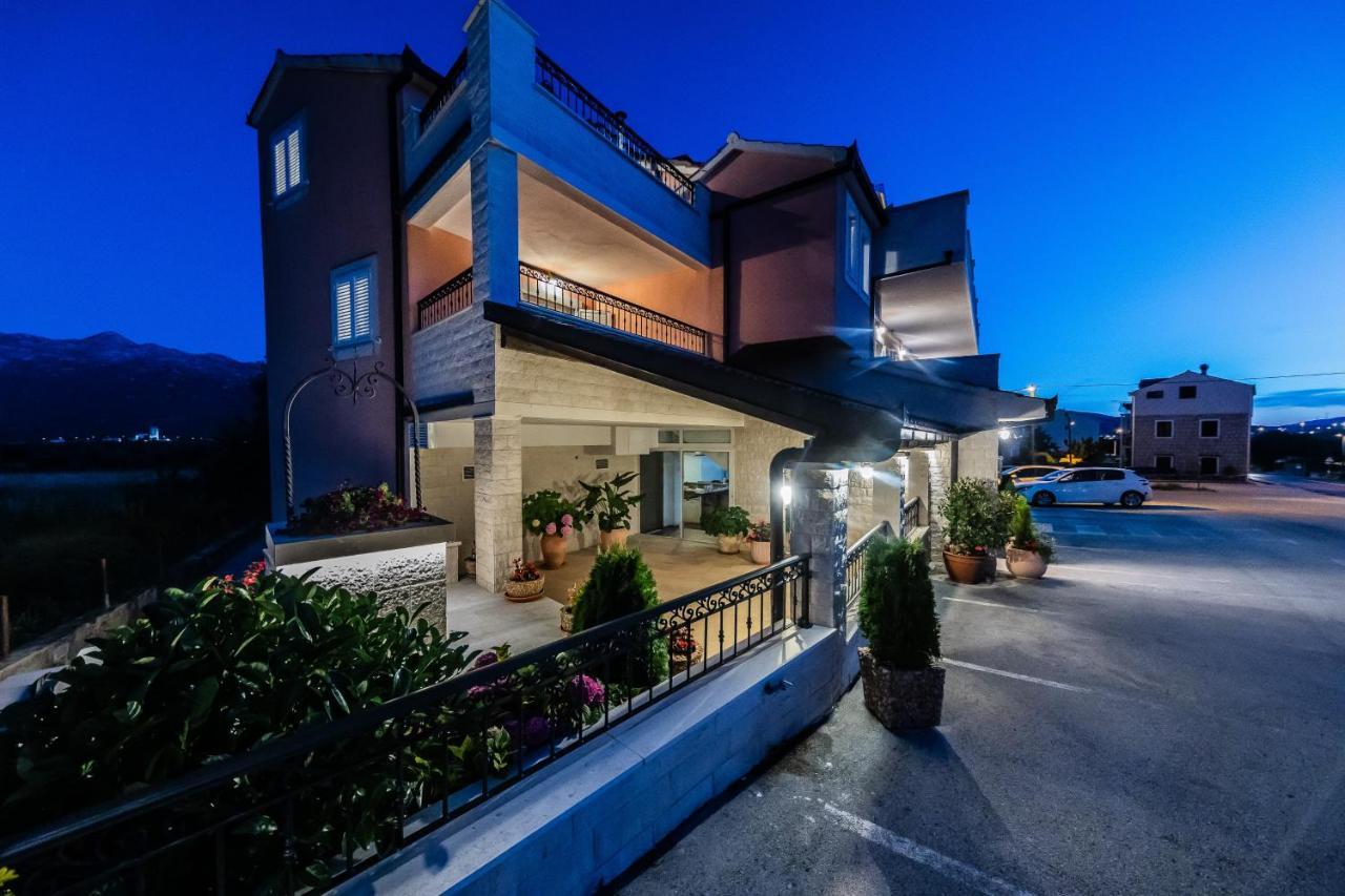 San Mihael Luxury Rooms 1 Dugopolje Eksteriør bilde
